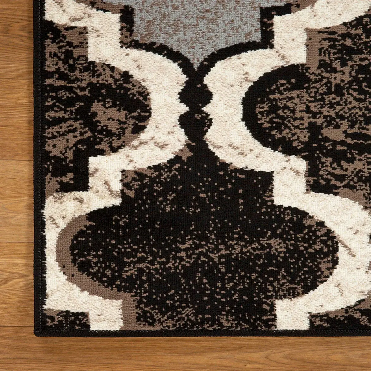 2' X 3' Chocolate Quatrefoil Power Loom Distressed Stain Resistant Area Rug - Image 2
