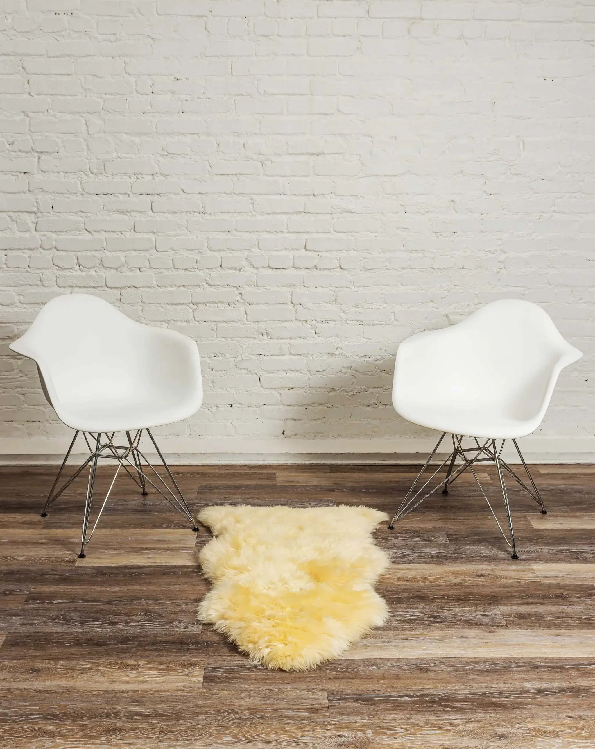 2' X 3' Cream New Zealand Natural Sheepskin Rug - Image 8