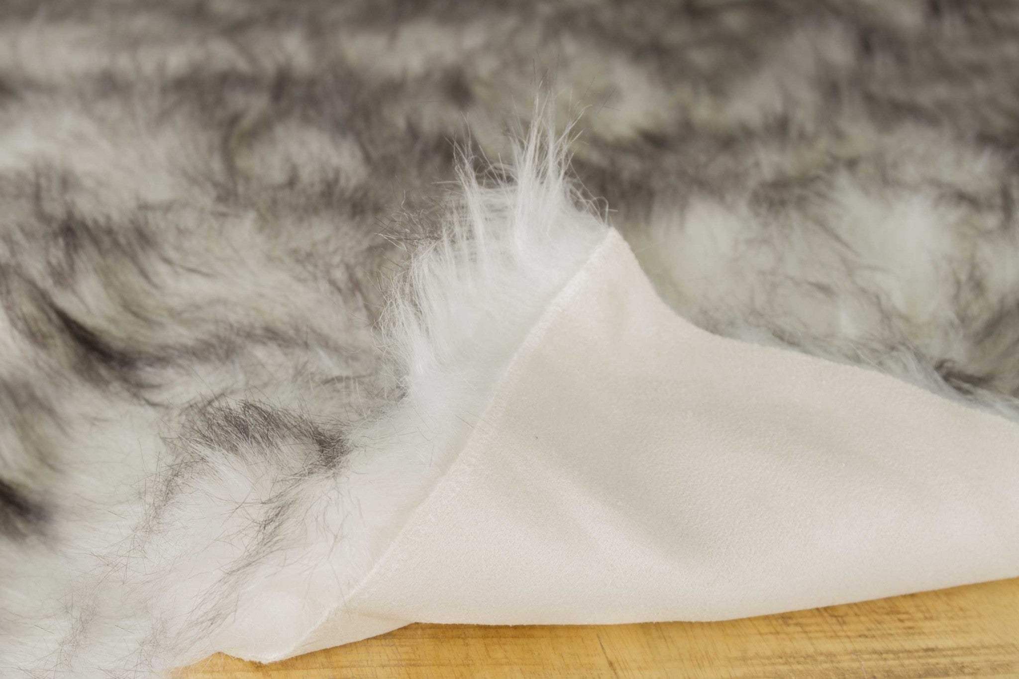 2' X 3' Gray Faux Sheepskin Shag Washable Area Rug - Image 7