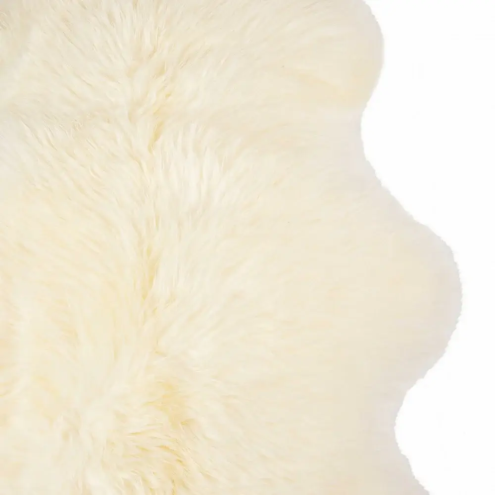 2' X 3' Ivory New Zealand Natural Sheepskin Rug - Image 4