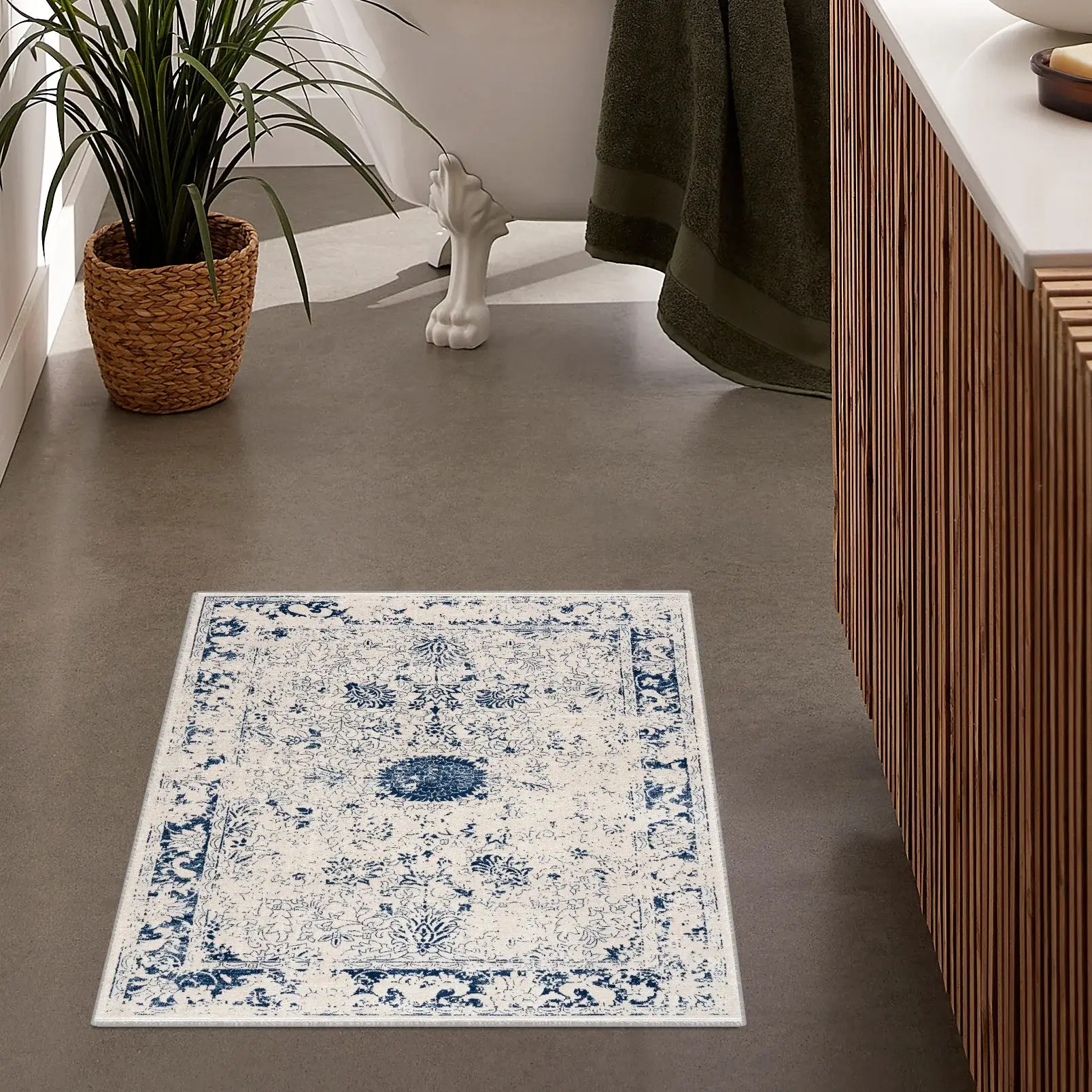 2' X 3' Navy Blue Distressed Floral Scatter Rug - Image 3