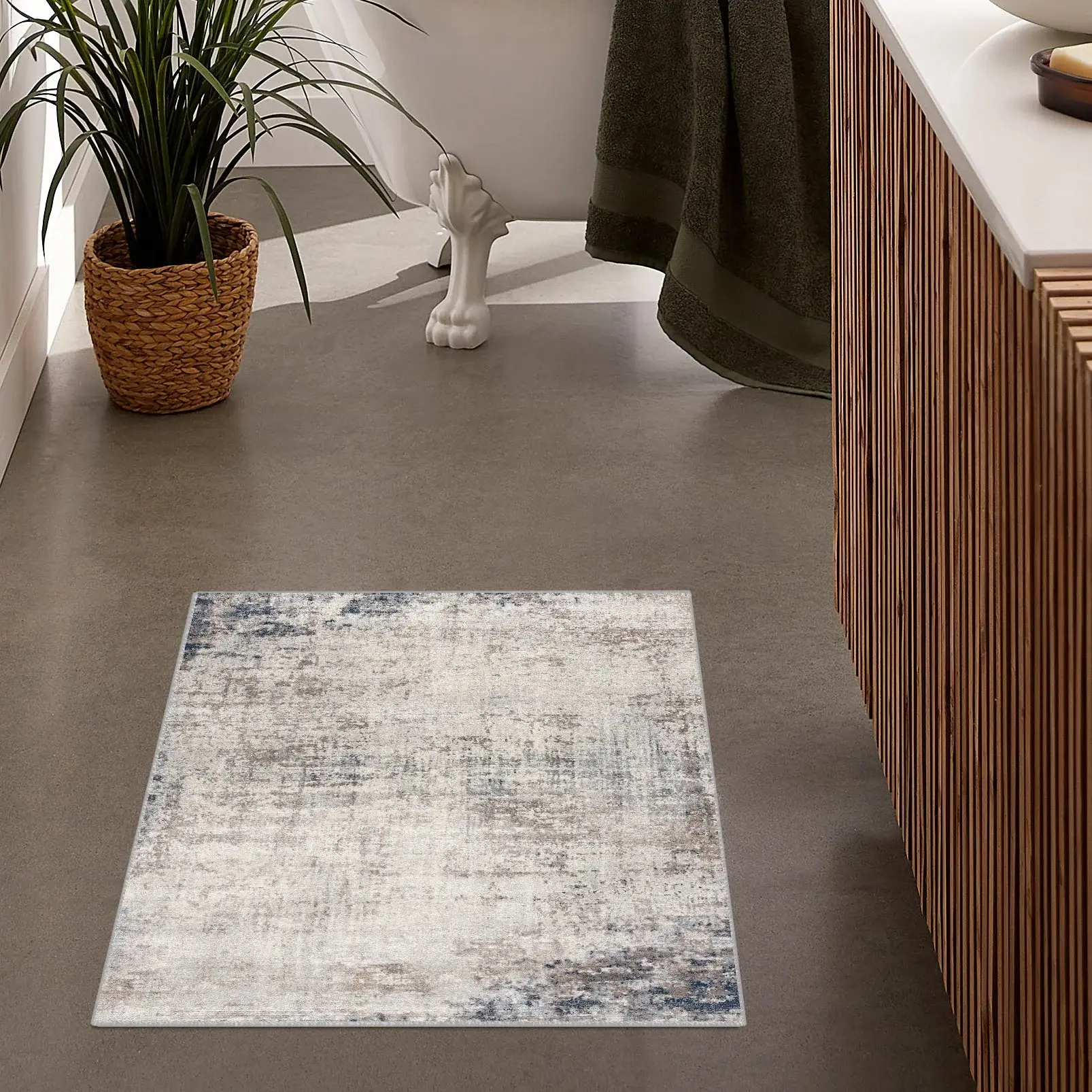 2' X 3' Navy Blue Distressed Striations Scatter Rug - Image 6