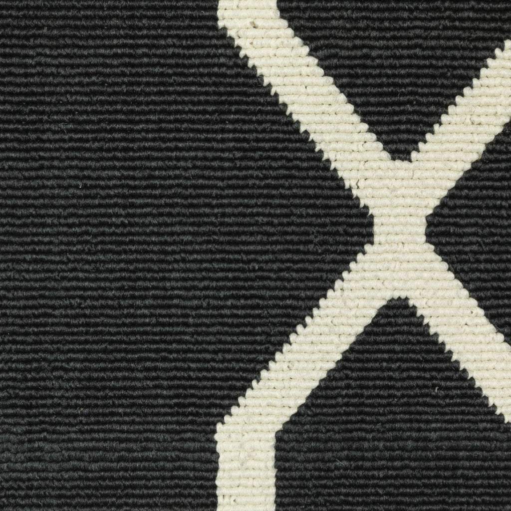 2' X 4' Black and Ivory Indoor Outdoor Area Rug - Image 5