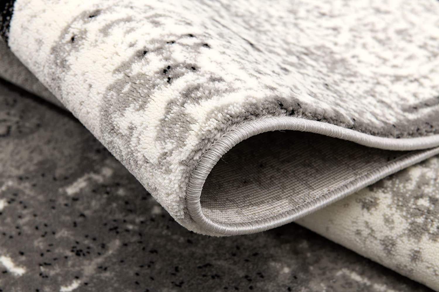 2' X 4' Gray Damask Dhurrie Area Rug - Image 4