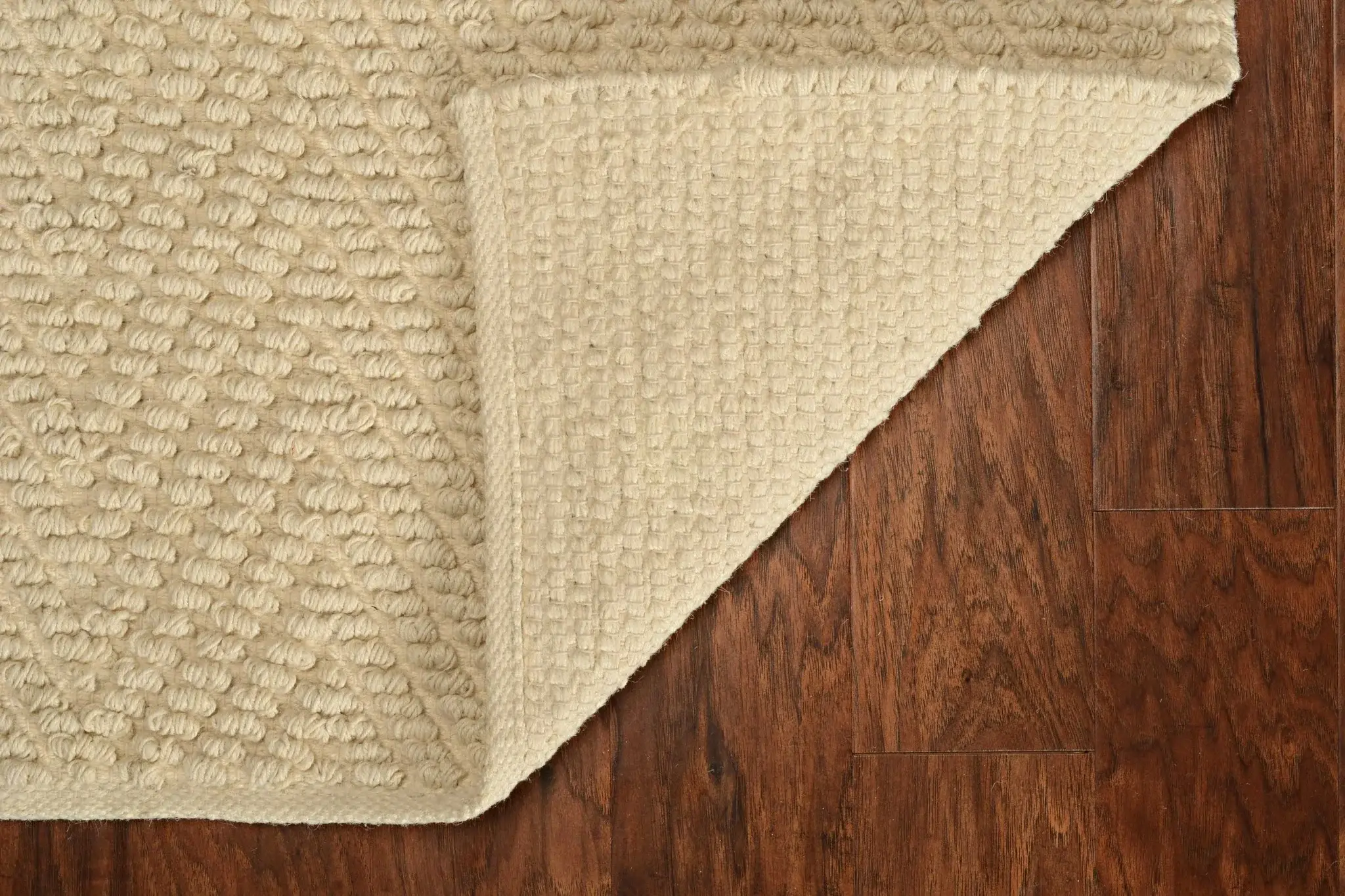 2' X 4' Ivory Chevron Hand Woven Area Rug - Image 7