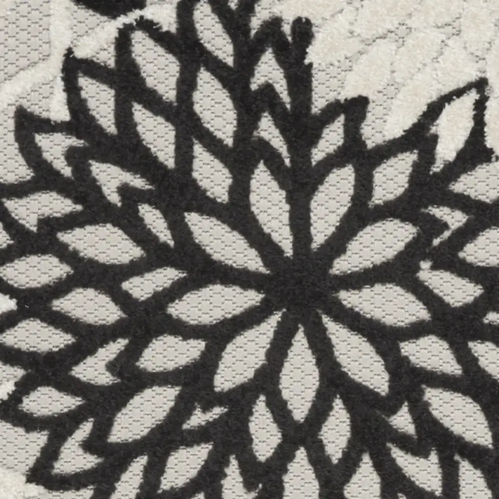 2' X 6' Black And White Floral Non Skid Indoor Outdoor Runner Rug - Image 6