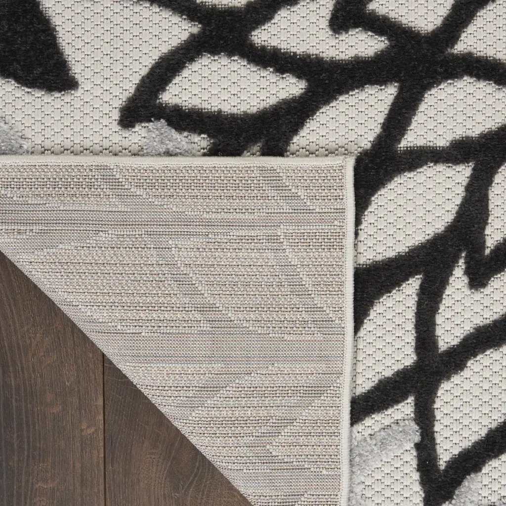 3' X 4' Black And White Floral Non Skid Indoor Outdoor Area Rug - Image 8