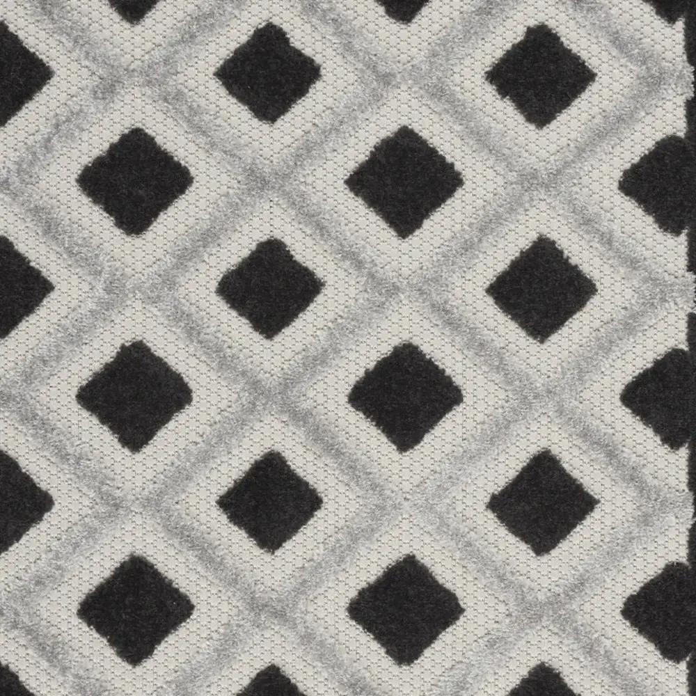 3' X 4' Black And White Gingham Non Skid Indoor Outdoor Area Rug - Image 4