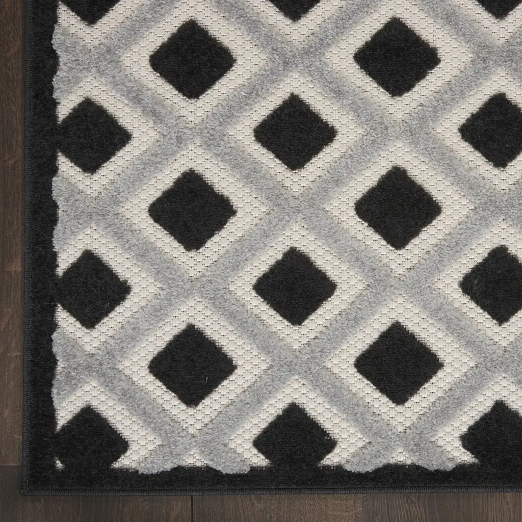 3' X 4' Black And White Gingham Non Skid Indoor Outdoor Area Rug - Image 6