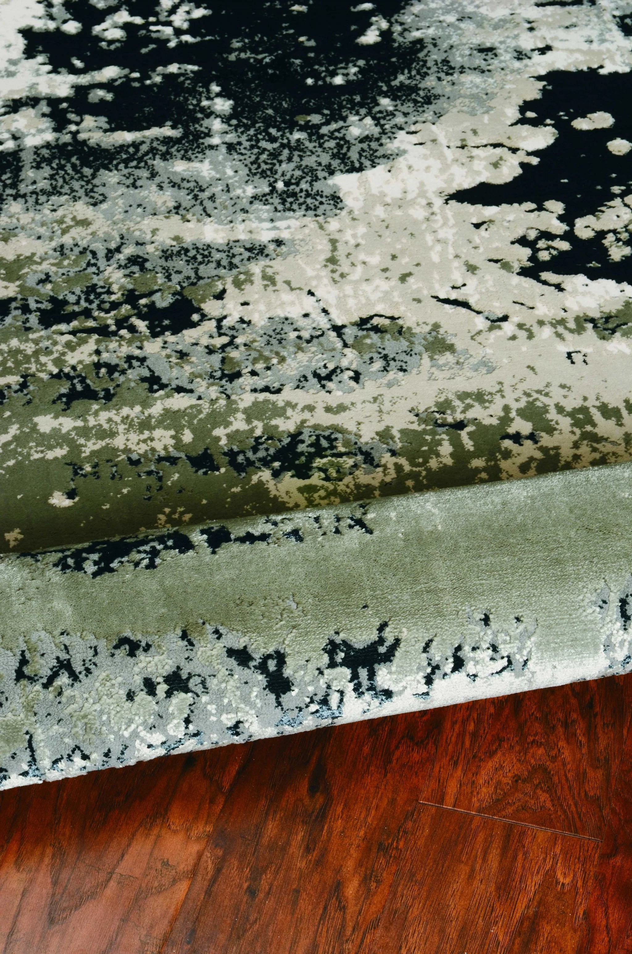 3' X 5' Black and Silver Abstract Area Rug - Image 5