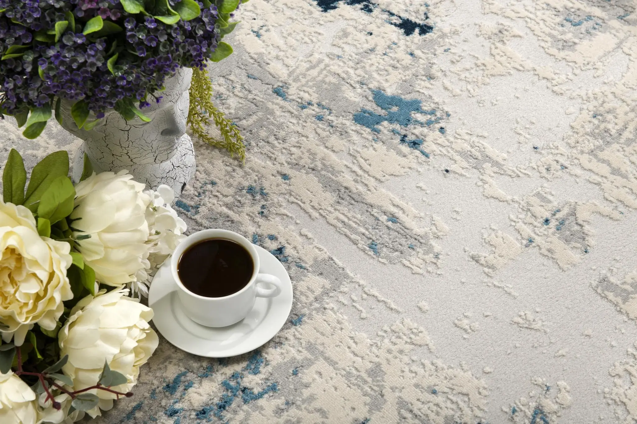 3' X 5' Blue And Ivory Abstract Strokes Area Rug - Image 5