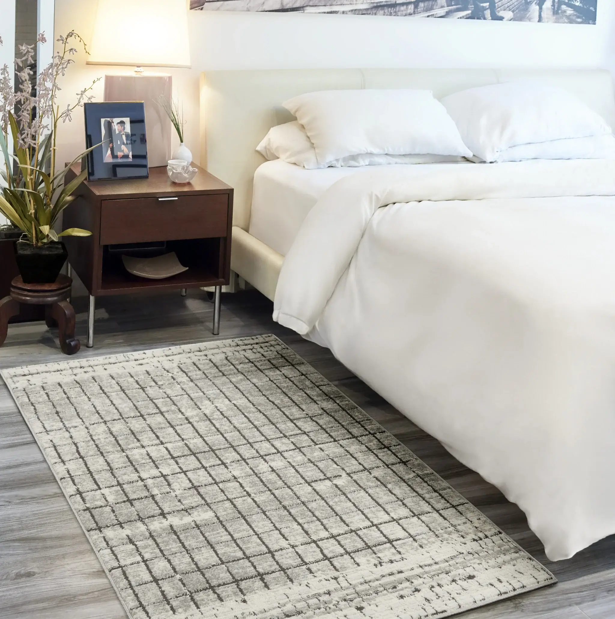 3' X 5' Ivory And Grey Abstract Power Loom Distressed Non Skid Area Rug - Image 8