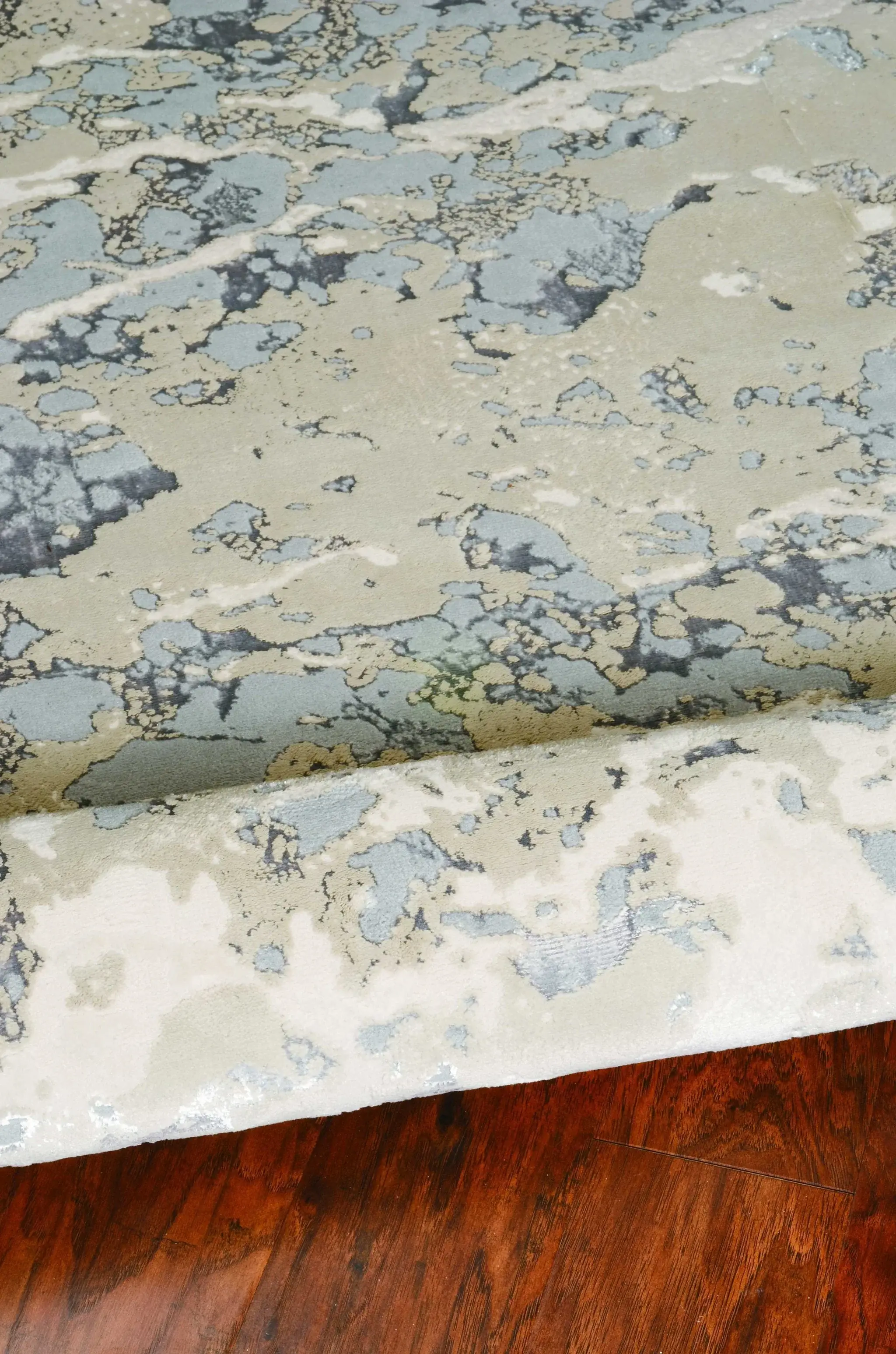 3' X 5' Sand Abstract Area Rug - Image 5