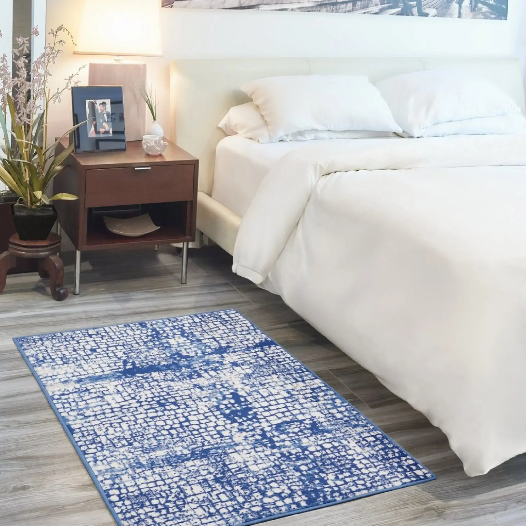 5' X 7' Blue And Ivory Abstract Dhurrie Area Rug - Image 14