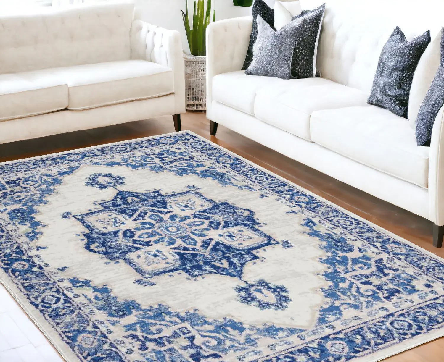 5' X 7' Blue And Ivory Floral Dhurrie Area Rug