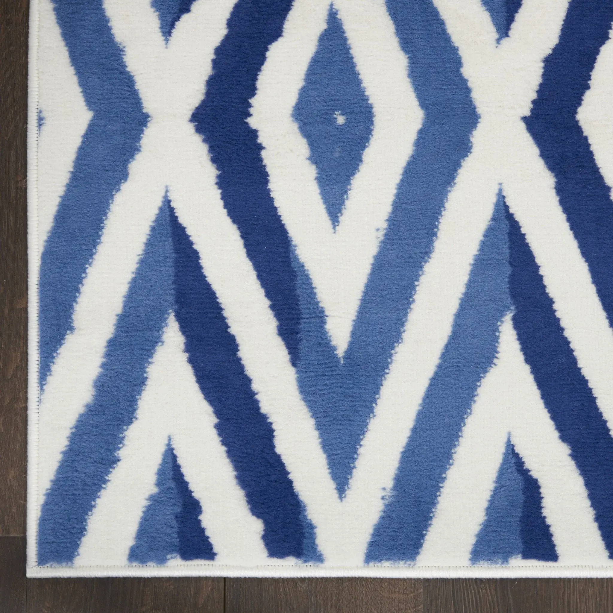 5' X 7' Blue And Ivory Geometric Dhurrie Area Rug - Image 5