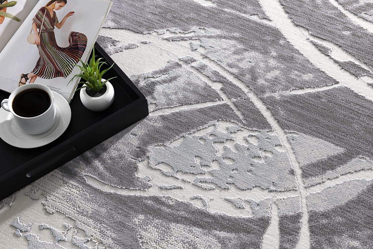 5' X 7' Gray Abstract Power Loom Area Rug - Image 4