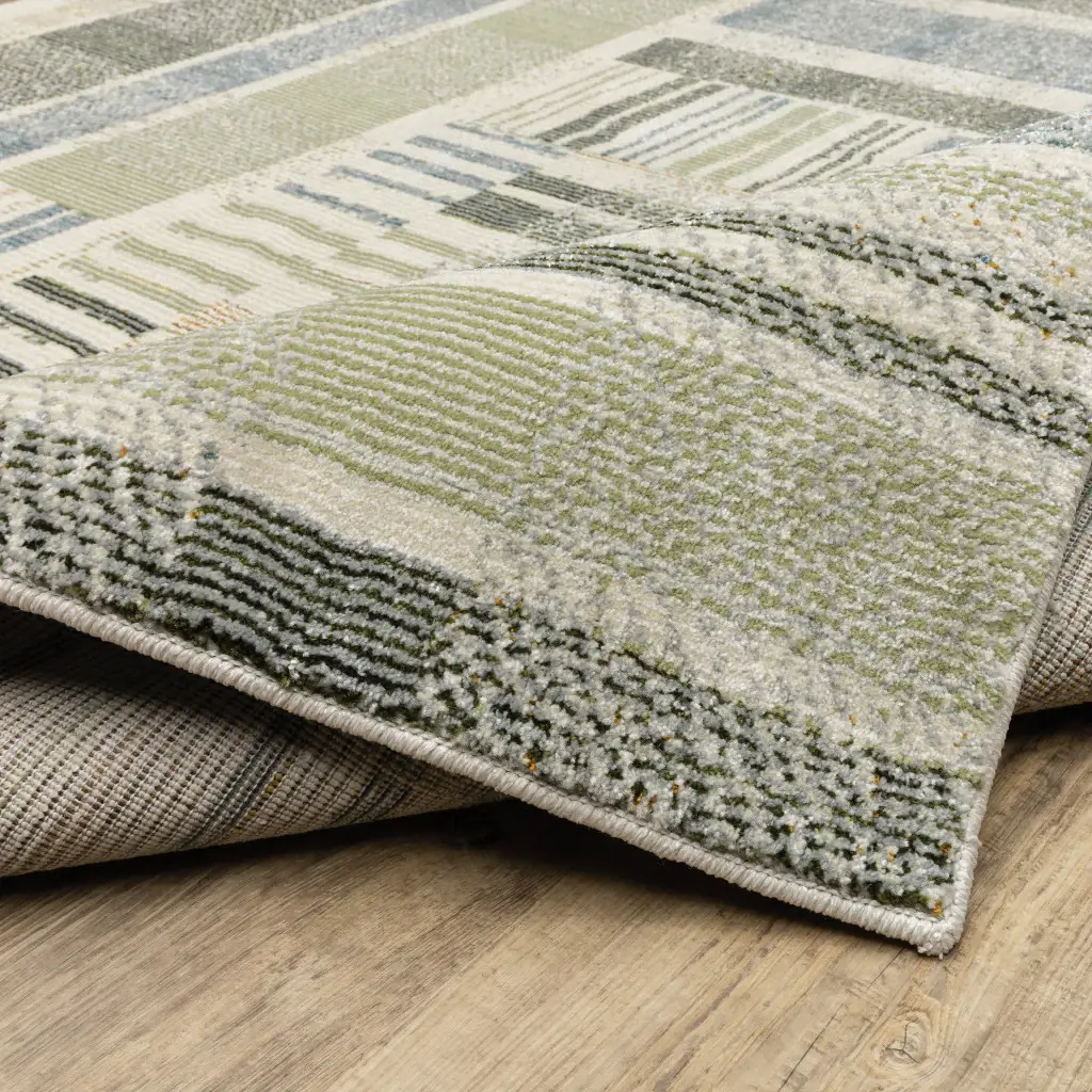5' X 7' Gray and Ivory Geometric Power Loom Area Rug - Image 6