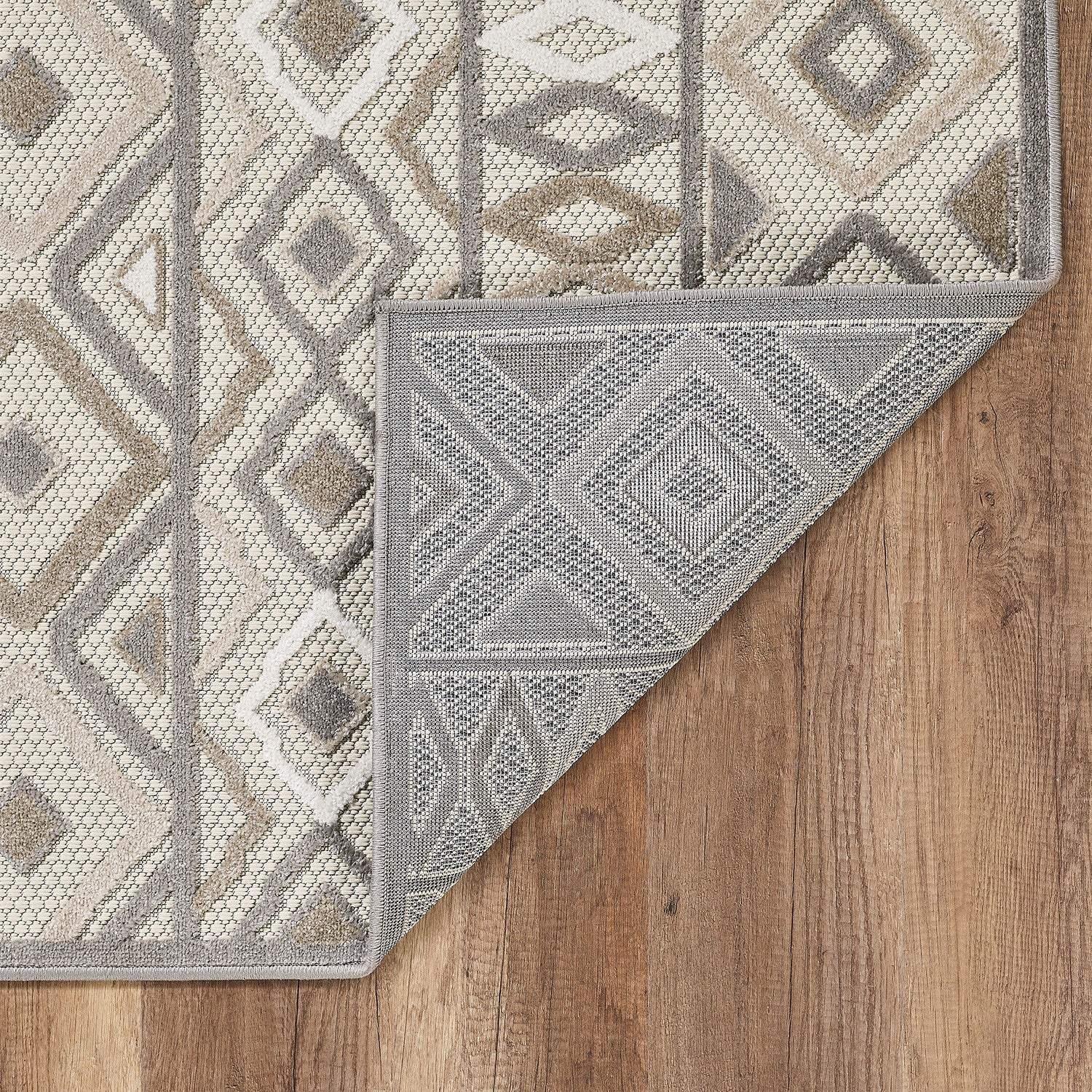 5' X 7' Gray And Ivory Southwestern Stain Resistant Indoor Outdoor Area Rug - Image 2