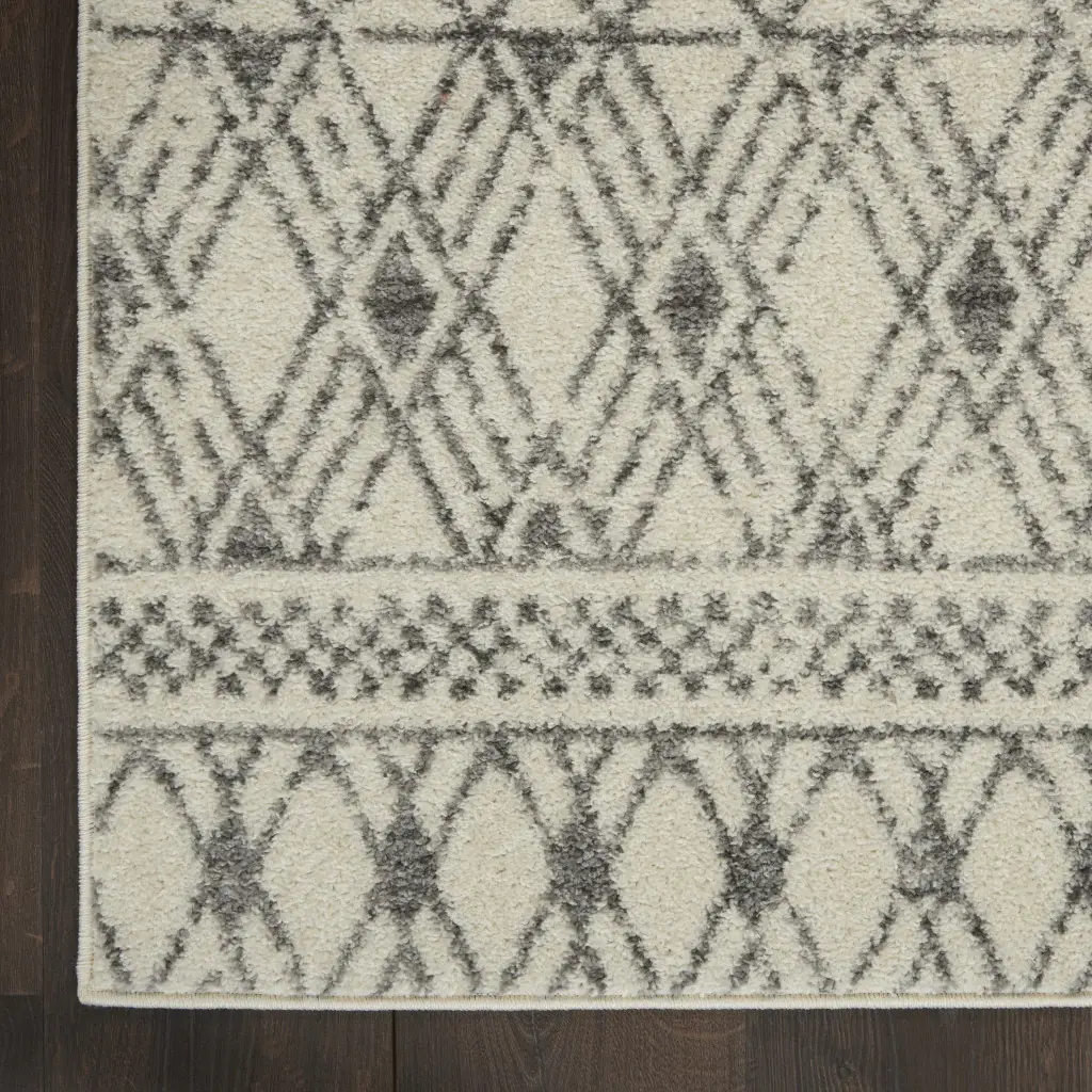 5' X 7' Gray Geometric Power Loom Area Rug - Image 9