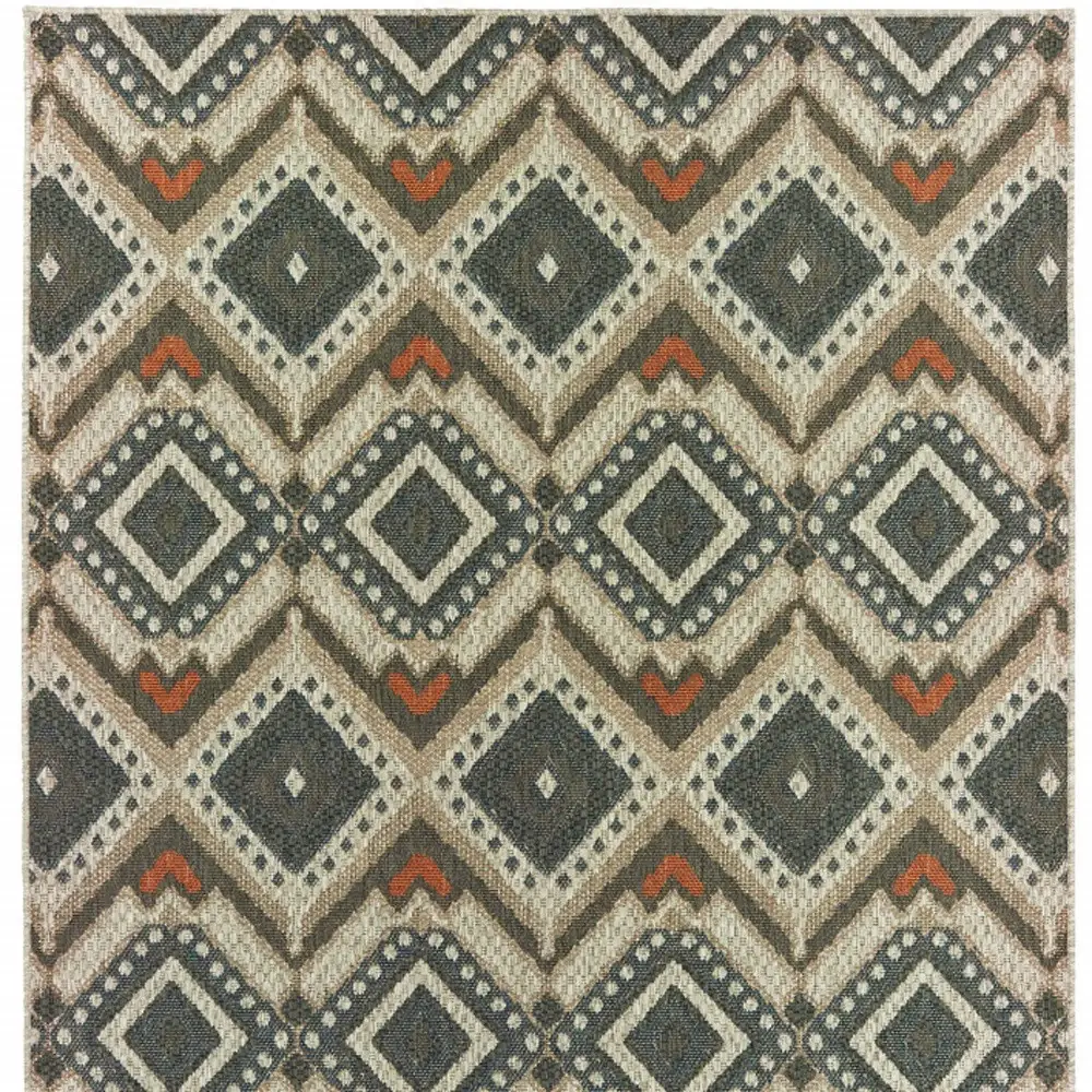 5' X 7' Gray Geometric Stain Resistant Indoor Outdoor Area Rug - Image 4