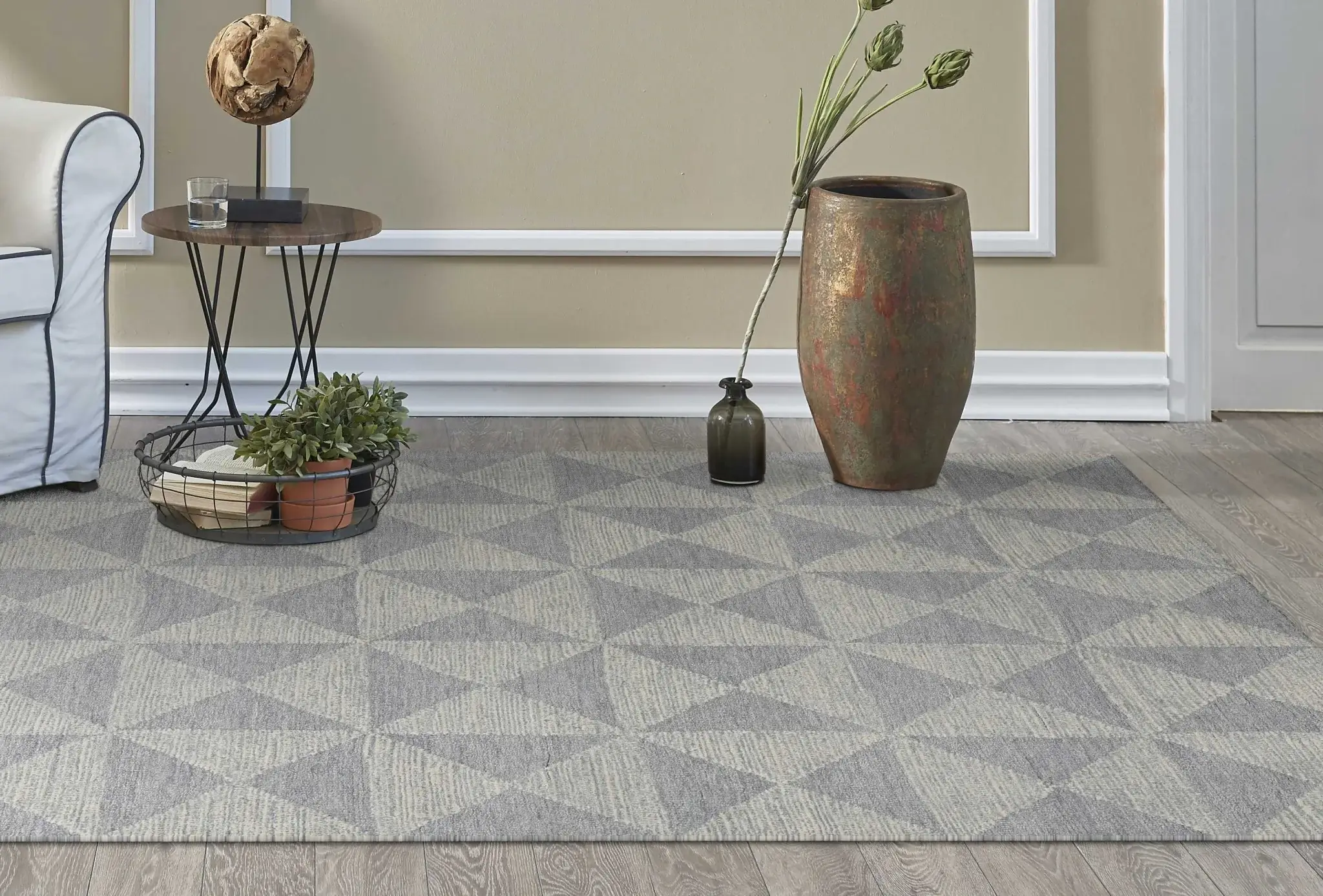 5' X 7' Ivory Geometric Pattern Wool Indoor Area Rug - Image 6