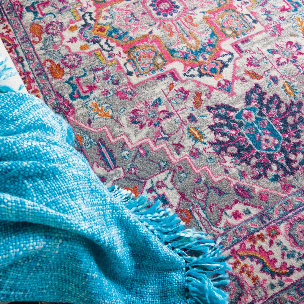 5' X 7' Pink And Gray Power Loom Area Rug - Image 6
