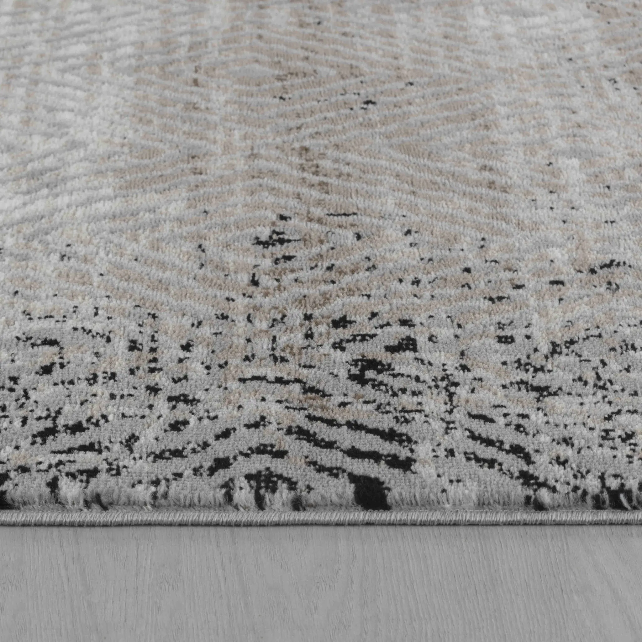 5' X 8' Brown Geometric Area Rug - Image 7