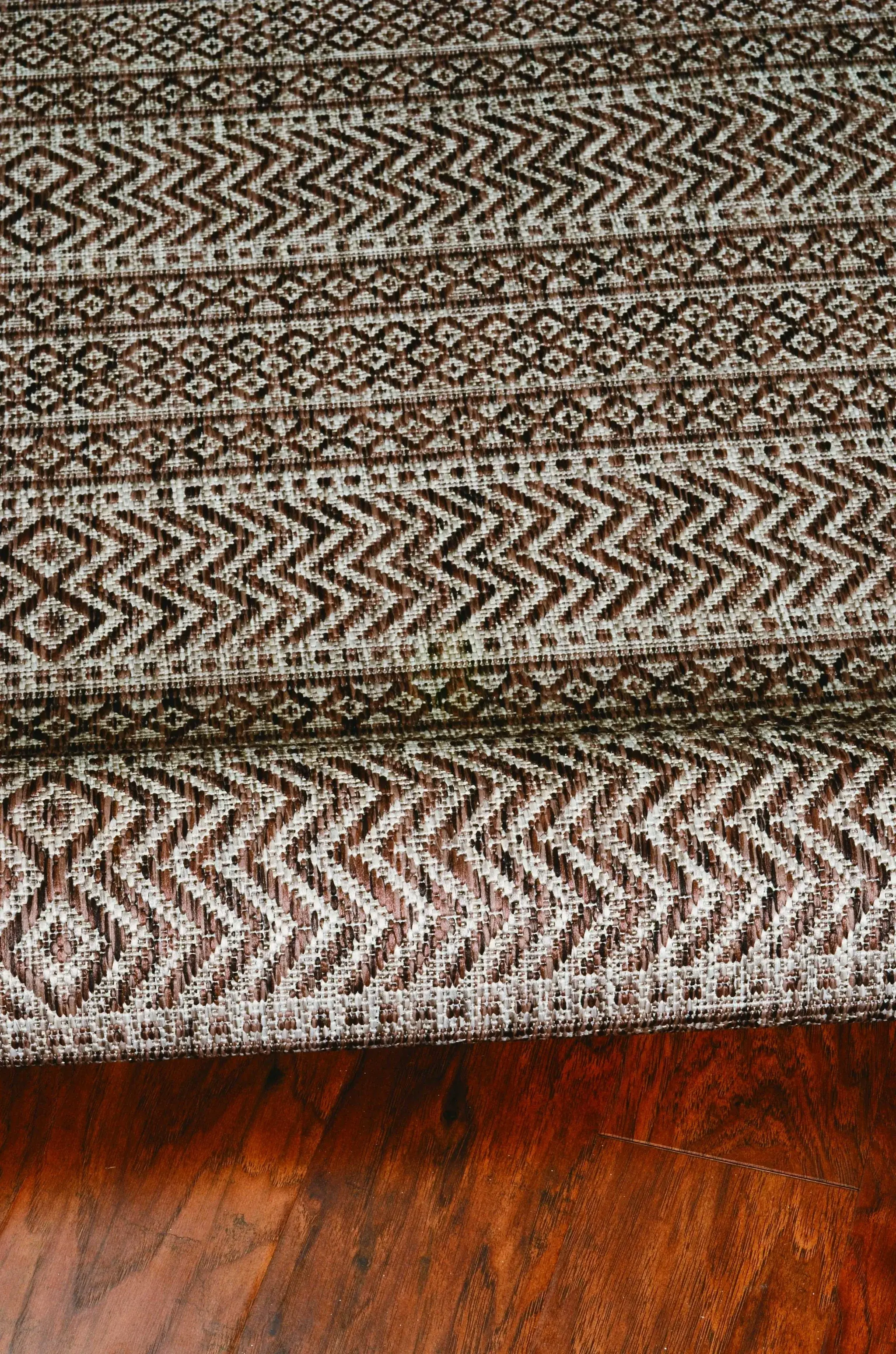 5' X 8' Brown Southwestern Indoor Outdoor Area Rug - Image 4