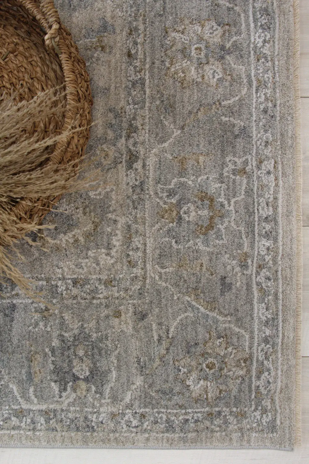 5' X 8' Cream Southwestern Power Loom Stain Resistant Area Rug - Image 4