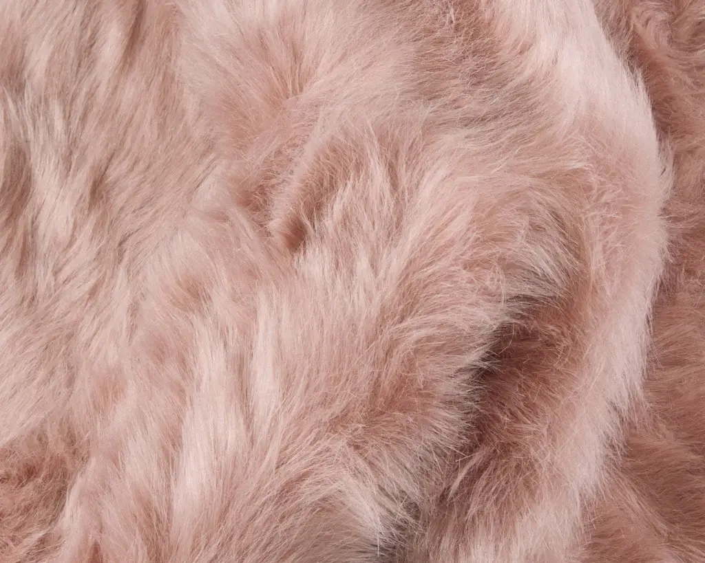 5' X 8' Dusty Rose Faux Fur Non Skid Area Rug - Image 3