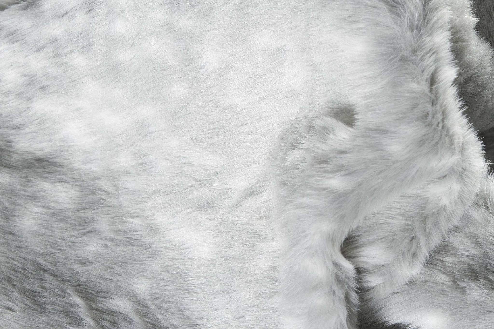 5' X 8' Gray Faux Fur Area Rug - Image 6