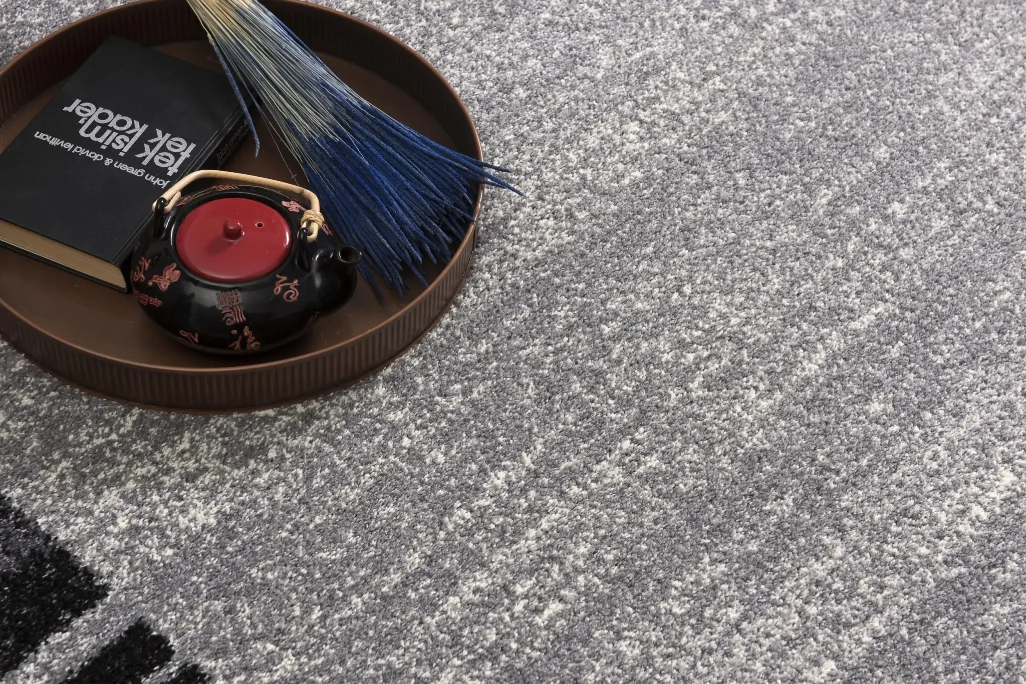 5' X 8' Gray Modern Bordered Area Rug - Image 4