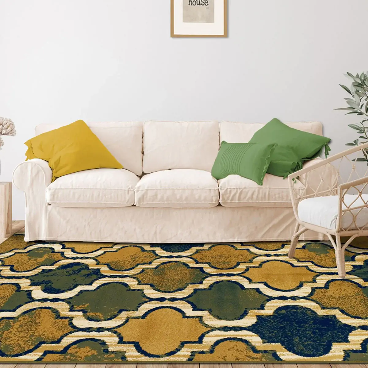 5' X 8' Green Quatrefoil Power Loom Distressed Stain Resistant Area Rug - Image 4