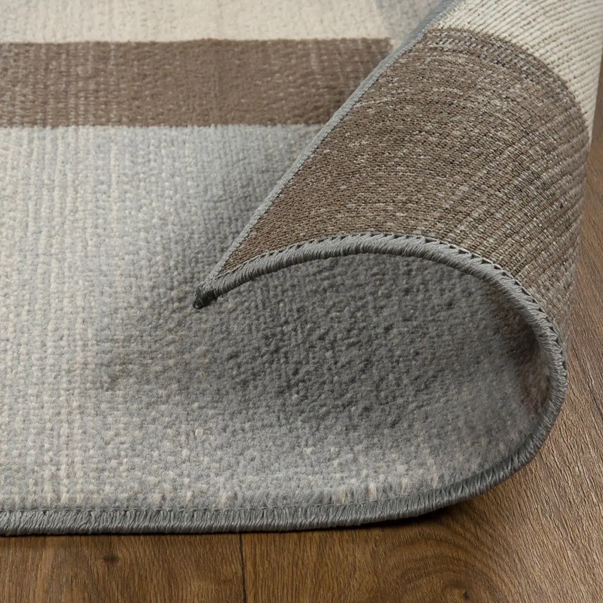5' X 8' Grey Patchwork Power Loom Stain Resistant Area Rug - Image 3