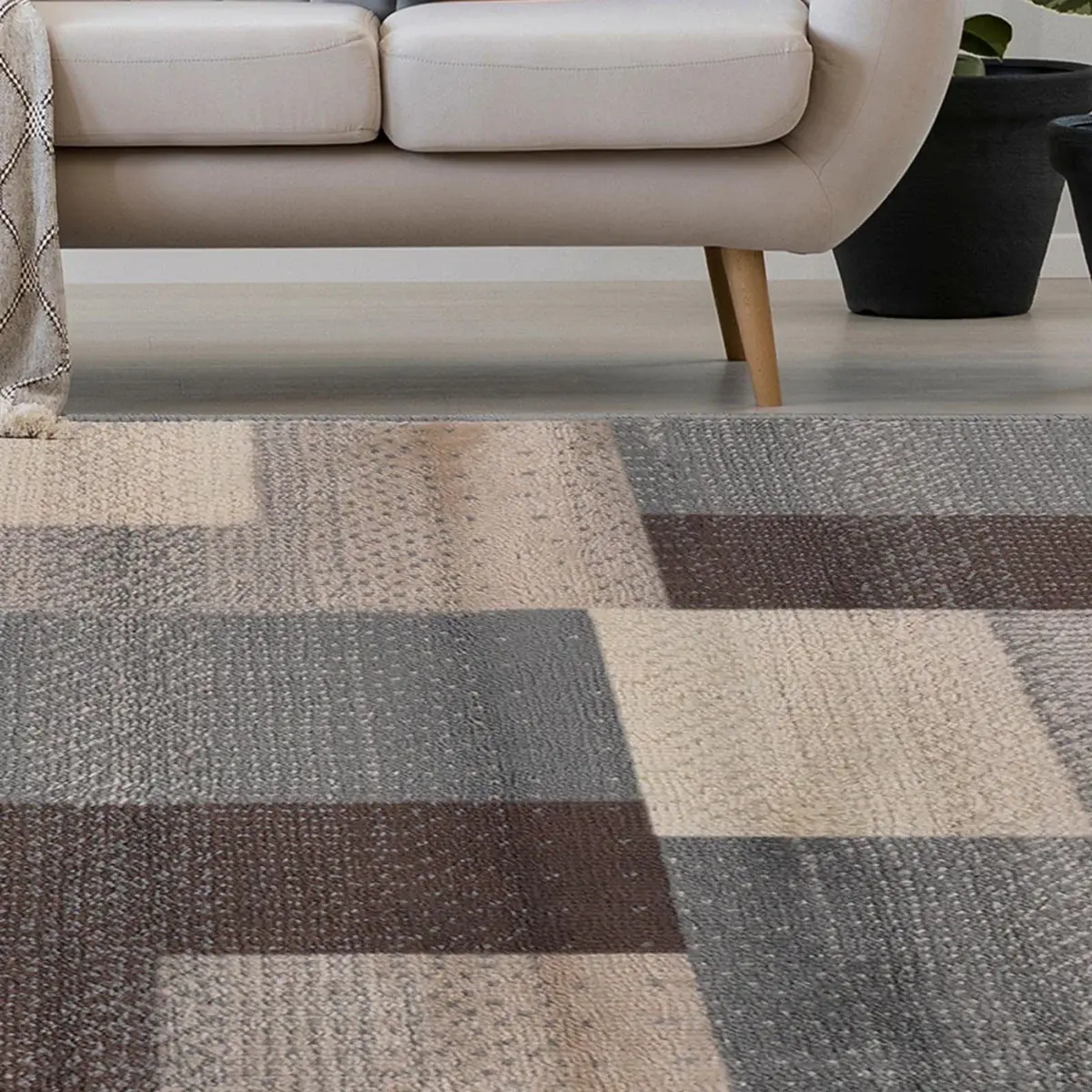 5' X 8' Grey Patchwork Power Loom Stain Resistant Area Rug - Image 4