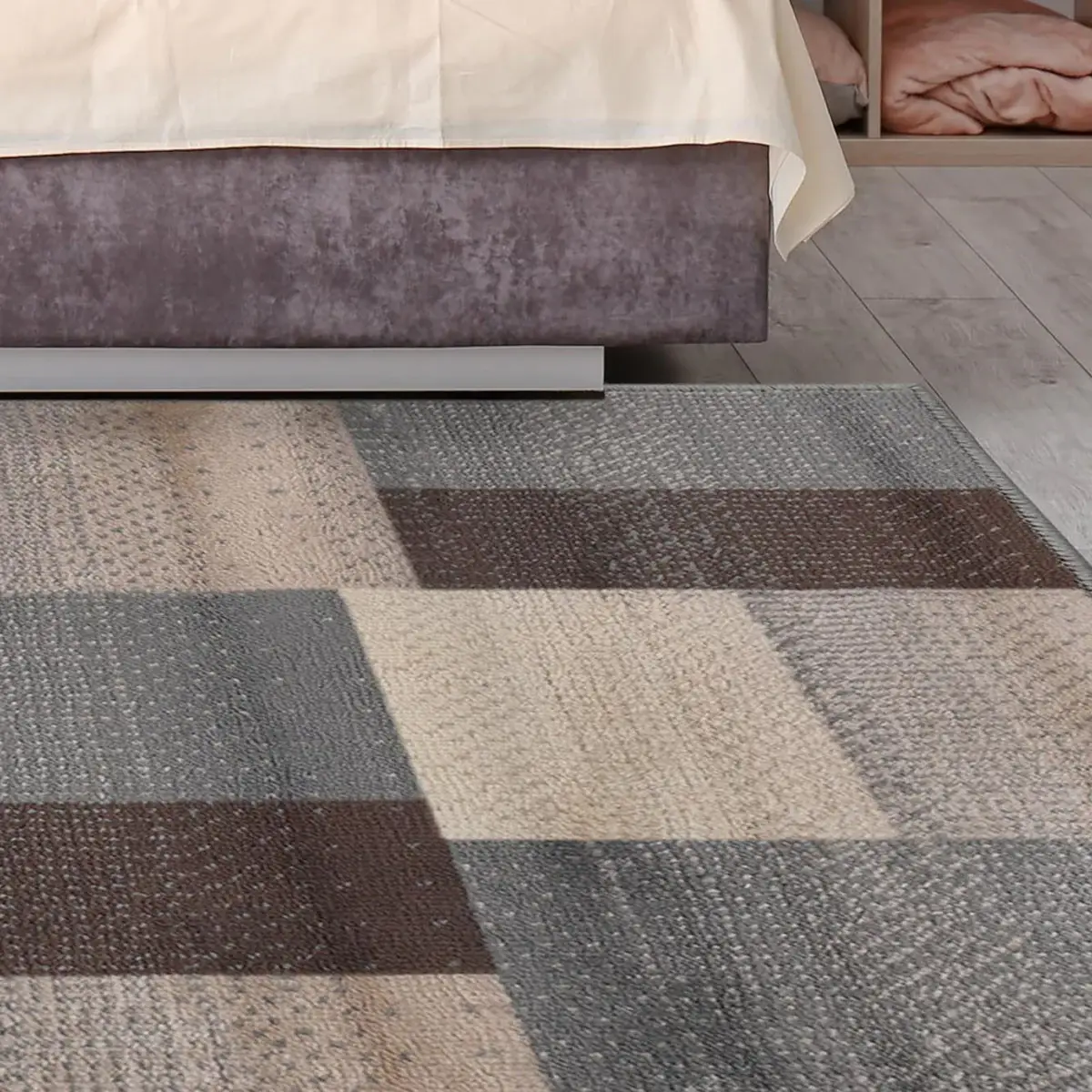 5' X 8' Grey Patchwork Power Loom Stain Resistant Area Rug - Image 5