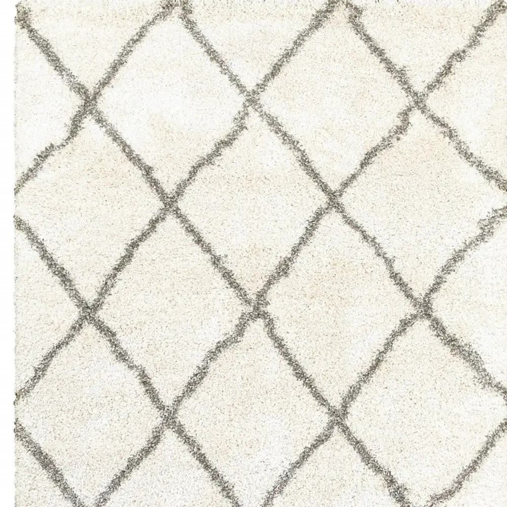 5' X 8' Ivory And Gray Geometric Lattice Area Rug - Image 3