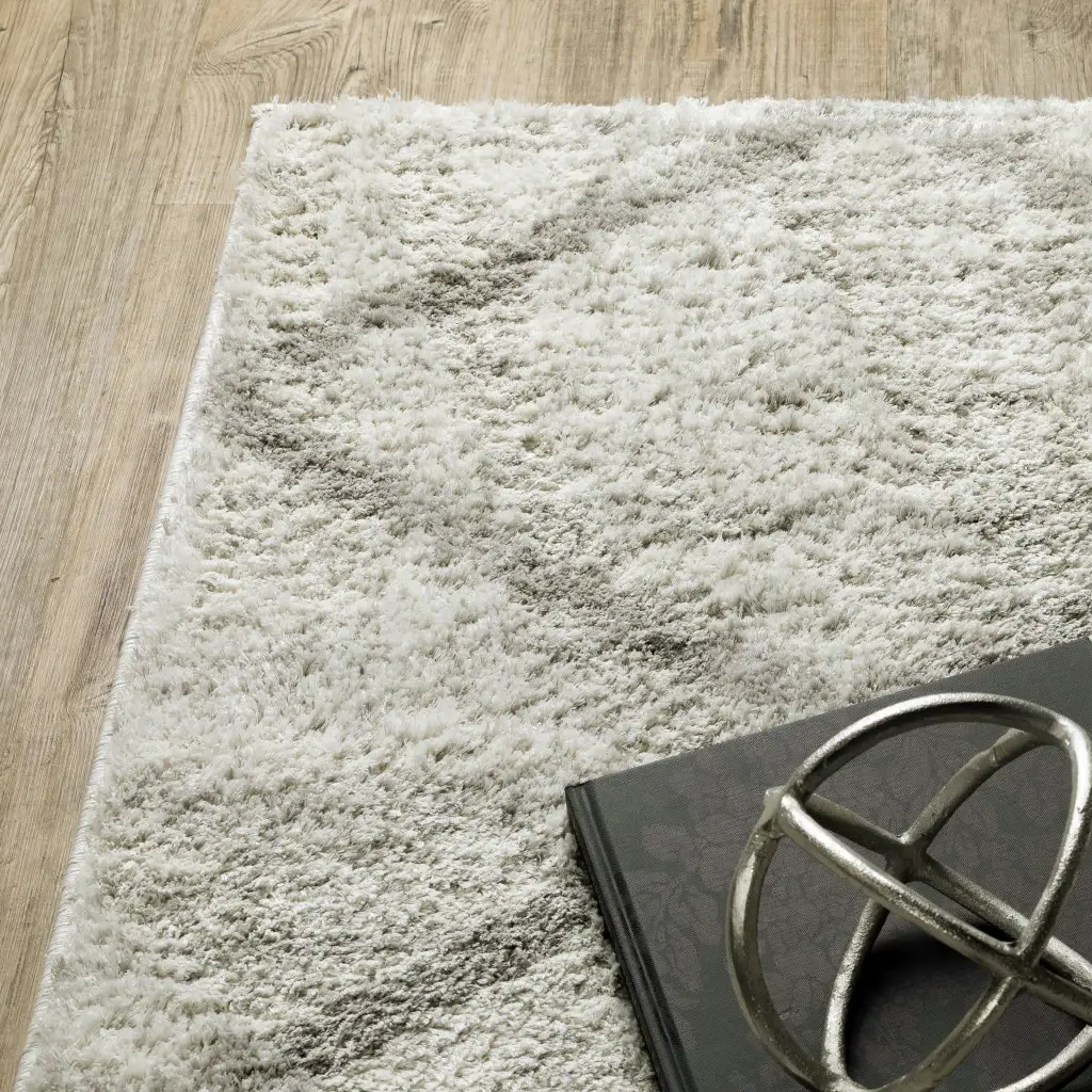 5' X 8' Ivory And Grey Geometric Shag Power Loom Stain Resistant Area Rug - Image 7