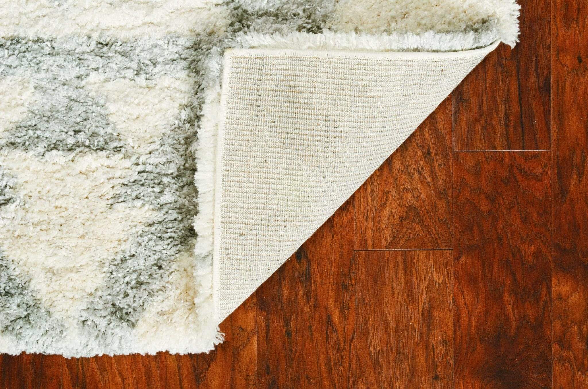 5' X 8' Ivory Or Grey Geometric Triangle Indoor Area Rug - Image 4