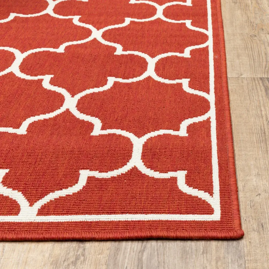 5' X 8' Red and Ivory Indoor Outdoor Area Rug - Image 3