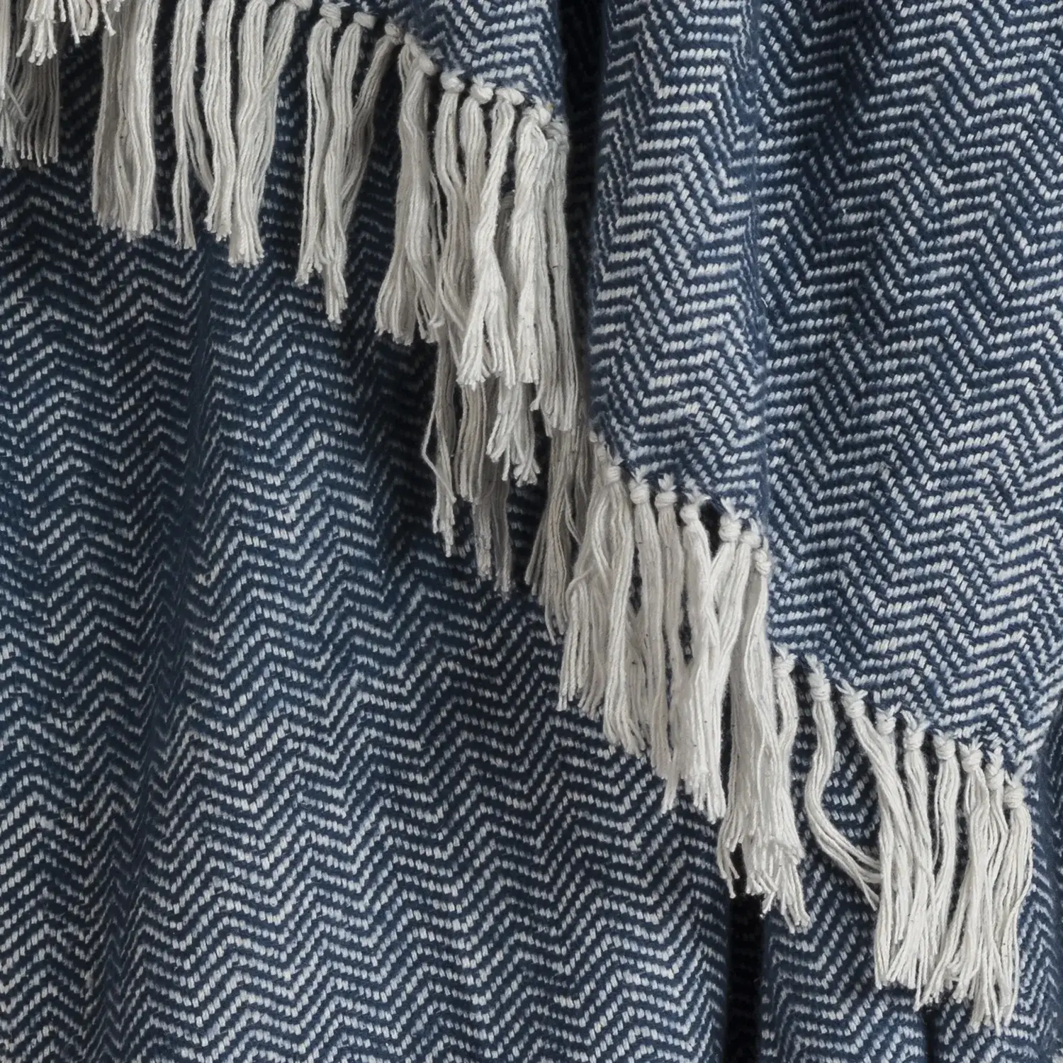 50" X 60" Navy Blue And White Chevron Cotton Throw Blanket with Fringe - Image 3
