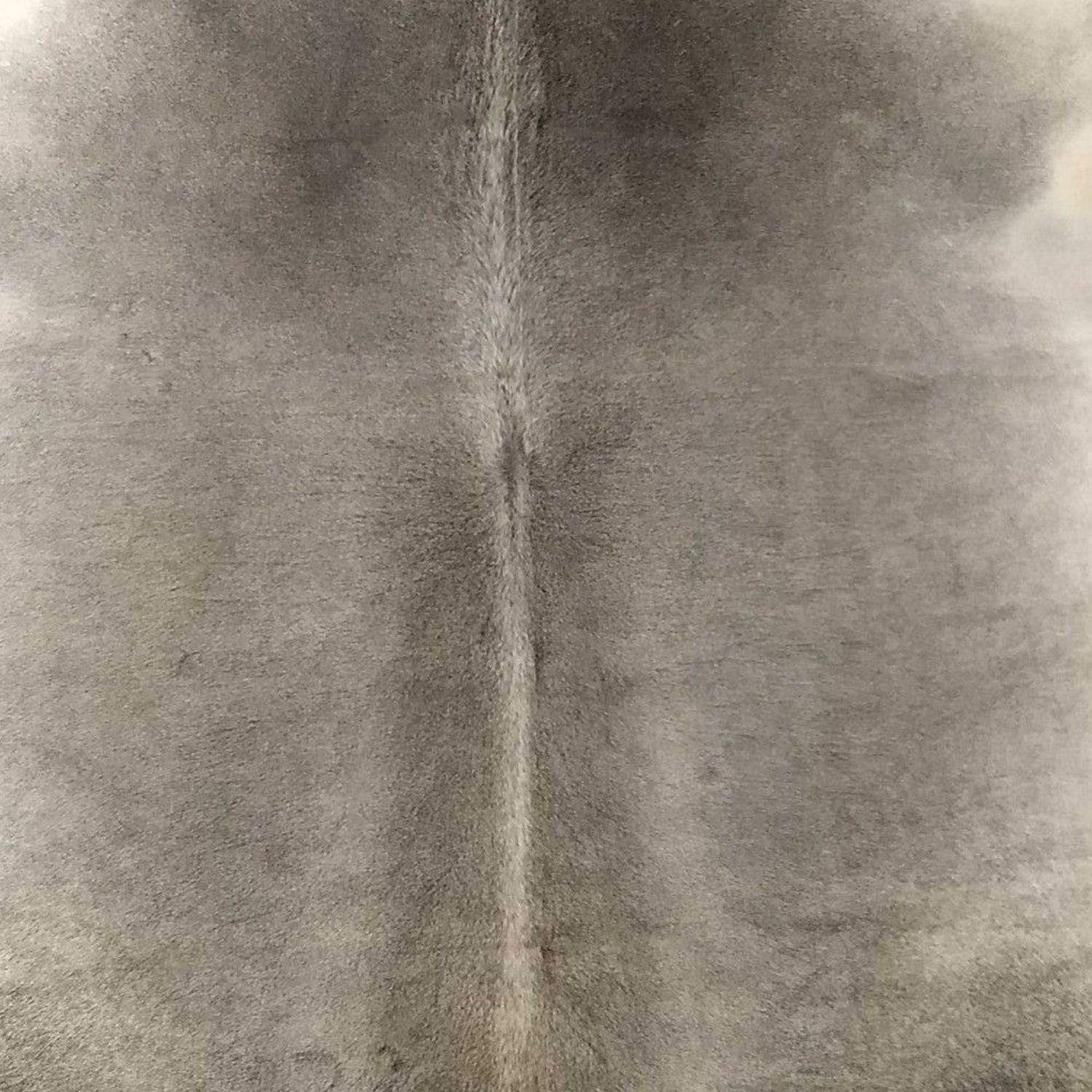 6 Ft Natural Grey Brindled Cowhide Rug - Image 4