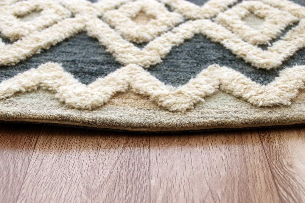 6' Round Blue and Cream Striped Diamonds Area Rug - Image 2