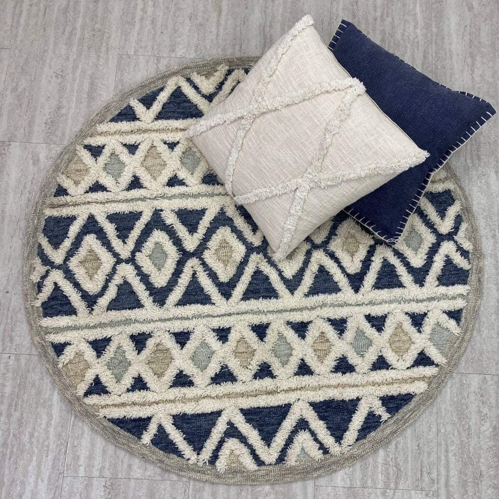 6' Round Blue and Cream Striped Diamonds Area Rug - Image 3