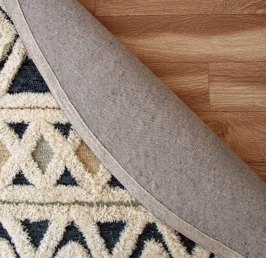 6' Round Blue and Cream Striped Diamonds Area Rug - Image 7