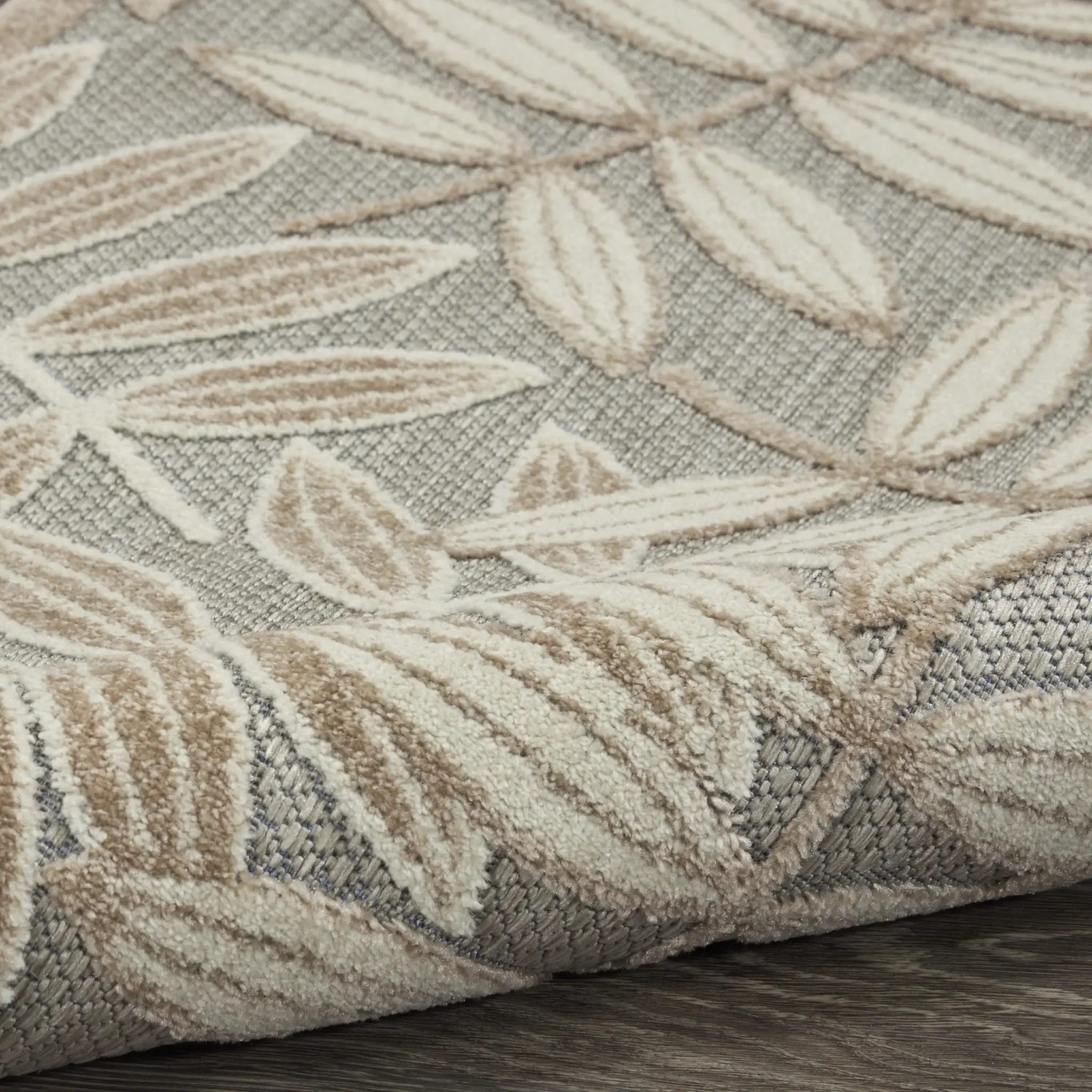 6' Runner Gray And Ivory Floral Stain Resistant Indoor Outdoor Runner Rug - Image 6