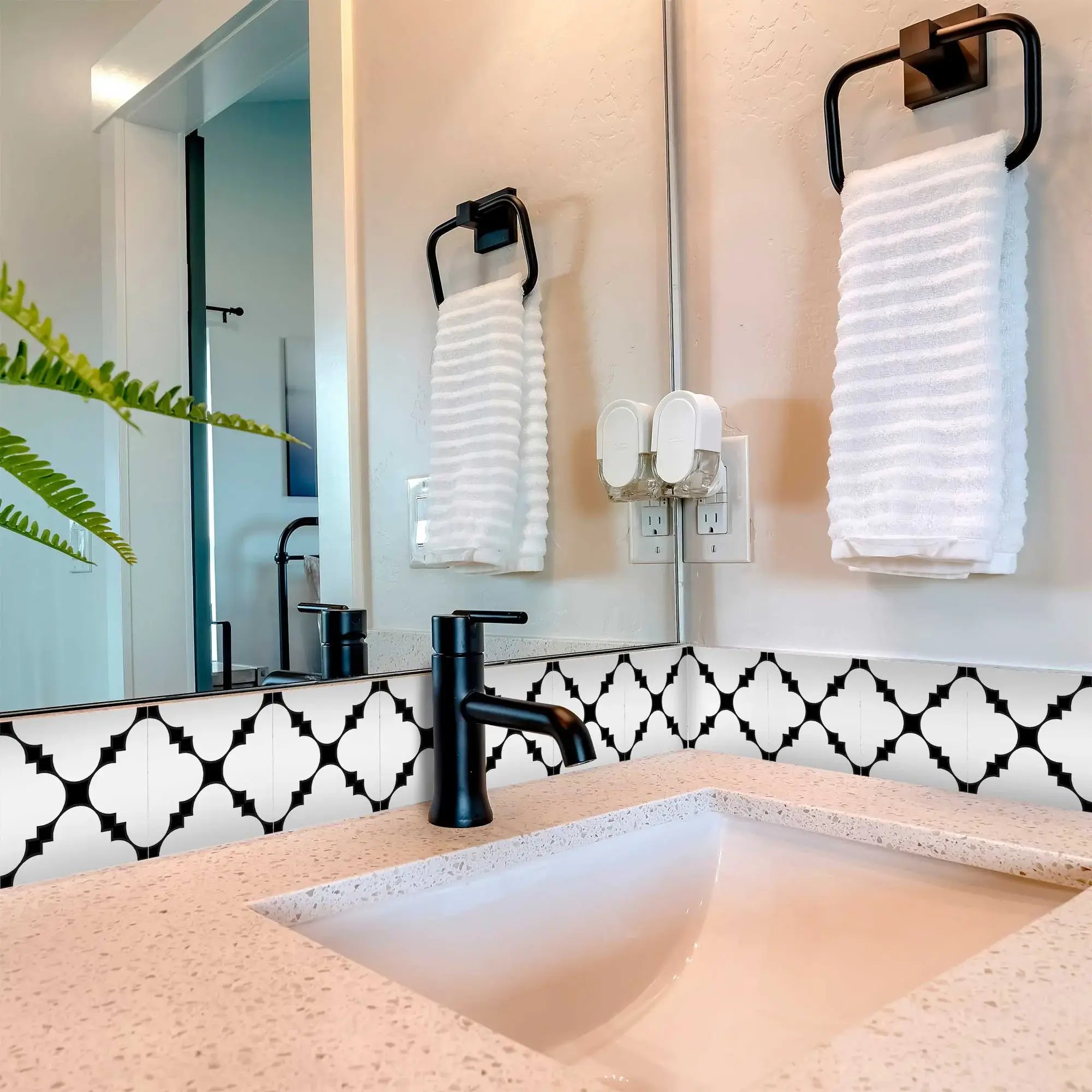6" X 6" Black And White Tri Peel And Stick Tiles - Image 6