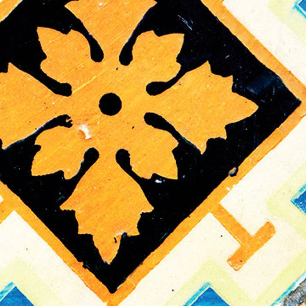 6" x 6" Gold Snowflake Peel and Stick Removable Tiles - Image 2