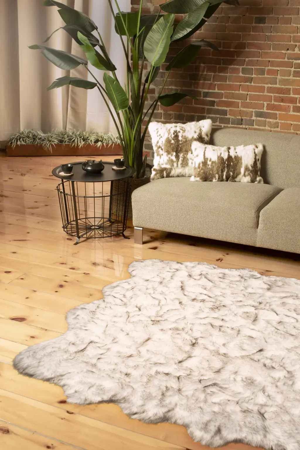6' X 6' Ombre Chocolate Faux Fur Washable Non Skid Area Rug - Image 3